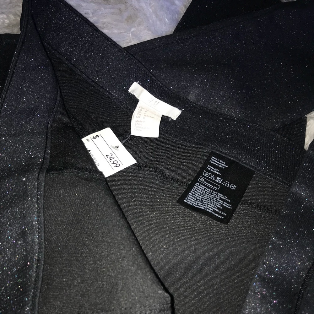 ✨ NWT H&M Sparkly Skinny Jeans ✨